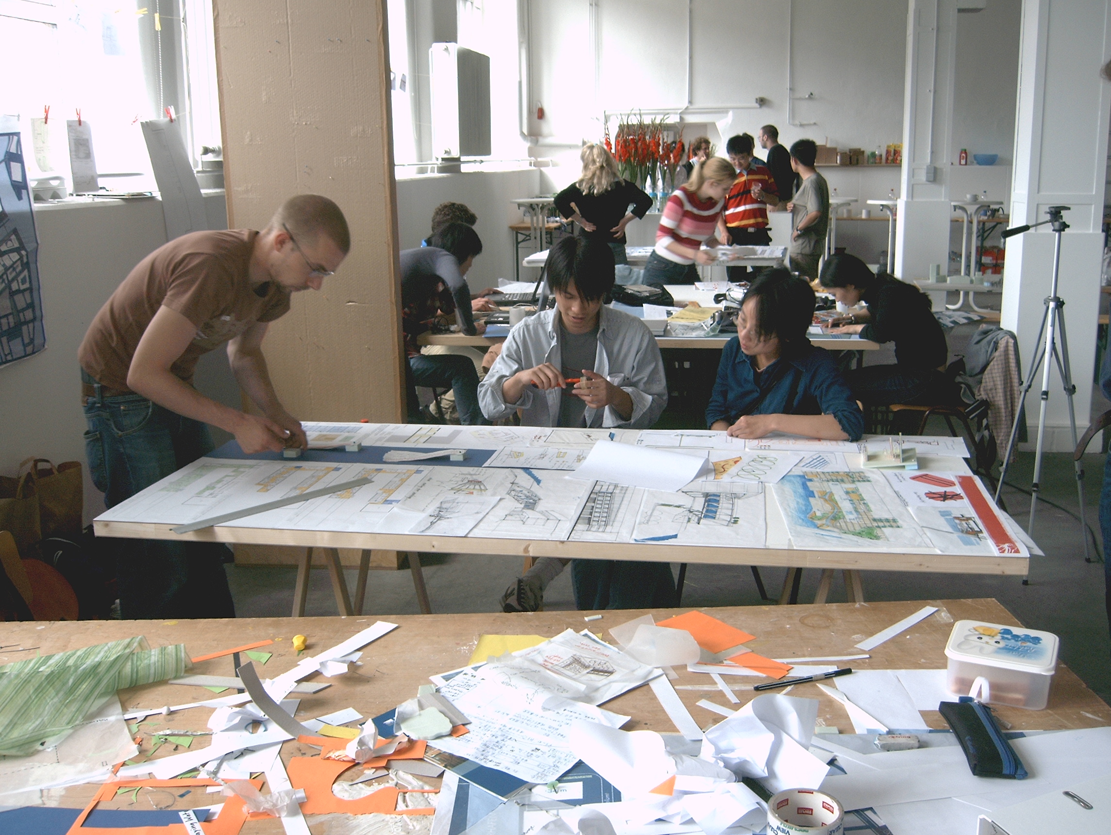 2005 Medienspiegel ASIA MEDIA SERVICE
