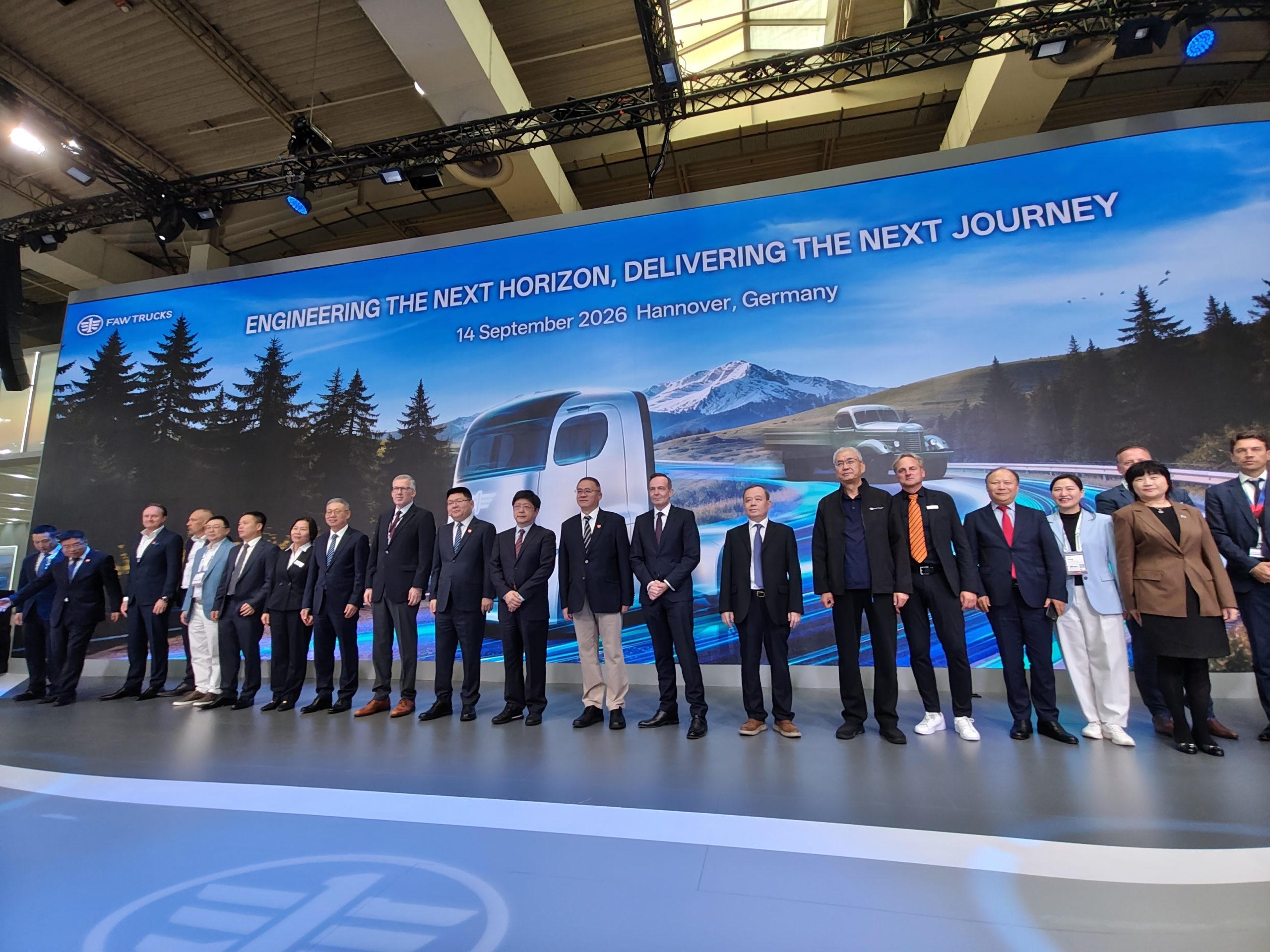 FAW Jiefang präsentiert auf der Hannover Messe 2026 fünf komplette Fahrzeuge und neun Kernbaugruppen